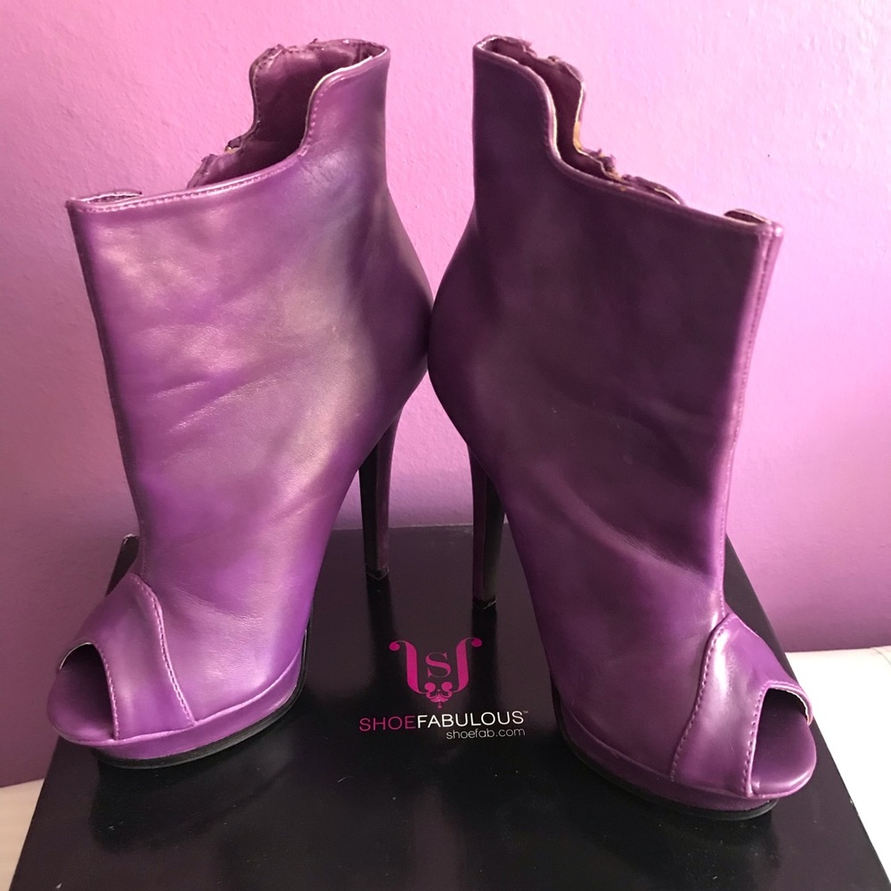 Heels Shoes - Picture 3 of 6